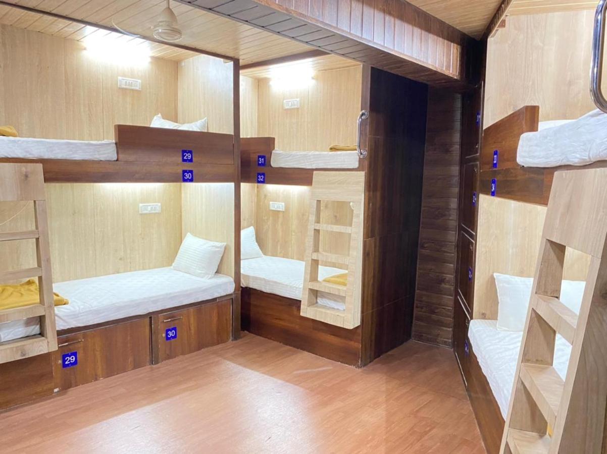 City Stay Ac Deluxe Hostel 马尔冈 外观 照片