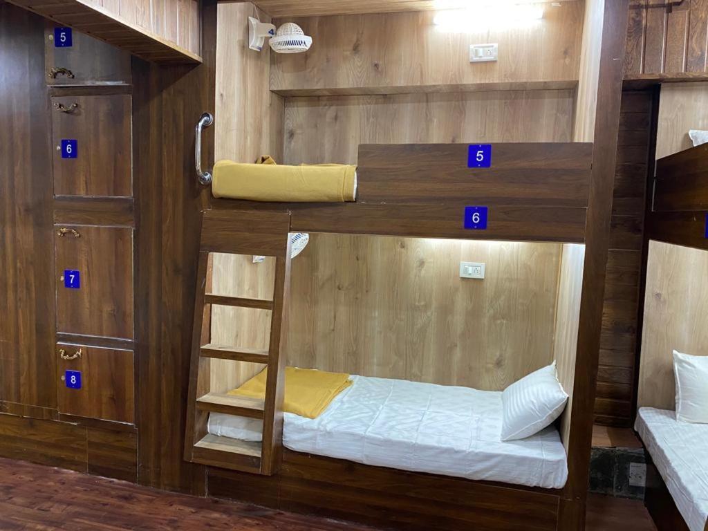 City Stay Ac Deluxe Hostel 马尔冈 外观 照片